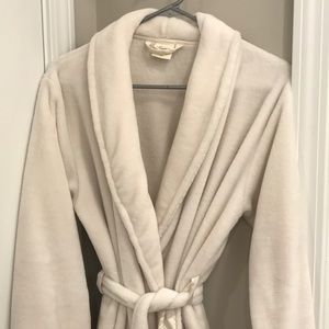 Soma Intimates Plush Bath Robe - Small / Medium